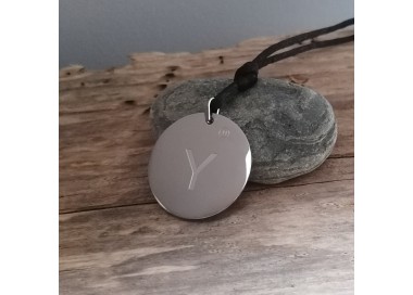 Naszyjnik z symbolem - szungitem - Y napis