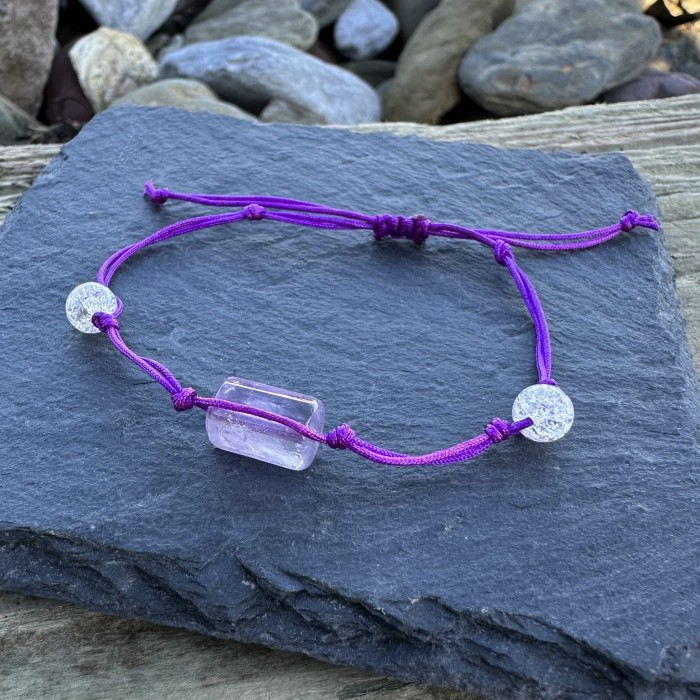 Bracelet with amethyst stone