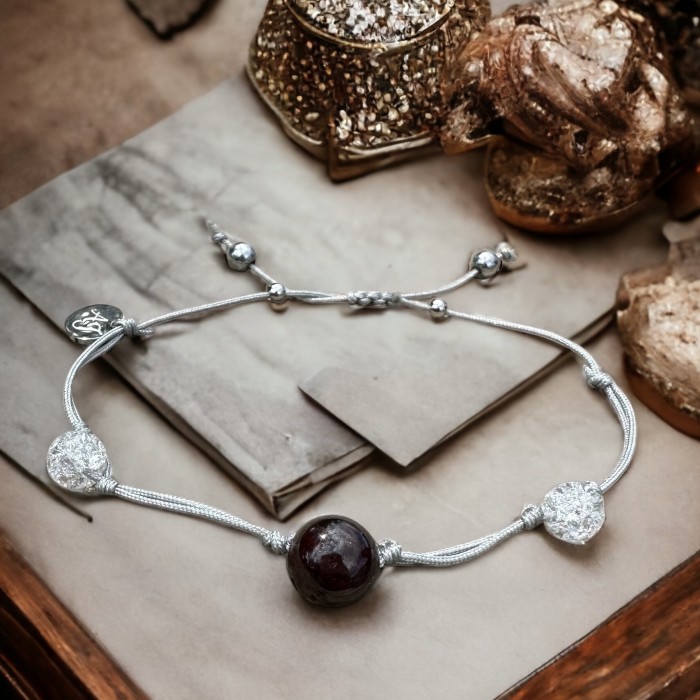 Bracelet with Garnet and Crystal stone