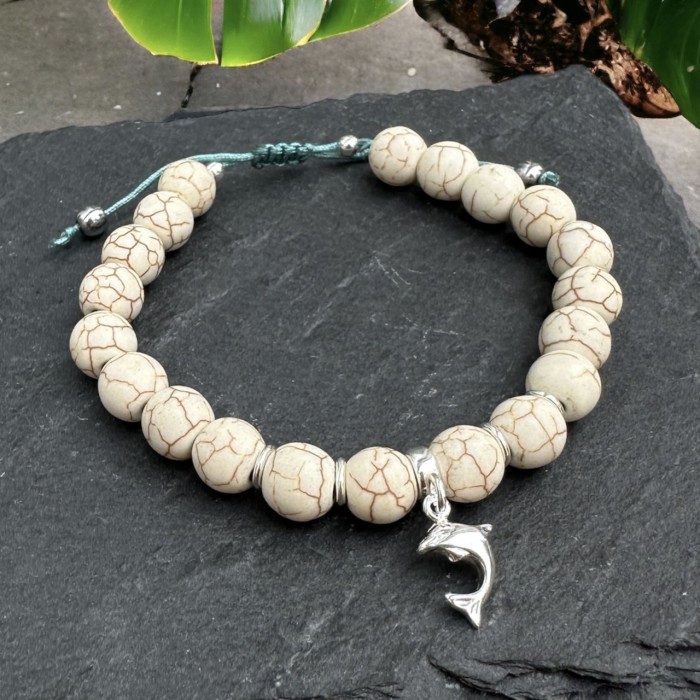 White Howlite bracelet