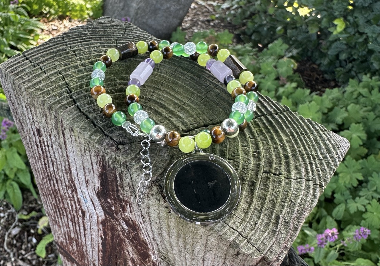 Naszyjnik z szungitem z kamieniami naturalnymi